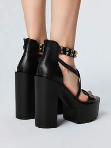Goth Giày cao gót đinh tán kim loại thời trang cho nữ - Giày cao gót hở mũi phong cách Punk mùa hè - Thiết kế xỏ ngón thoải mái, thoáng khí - màu đen - Xem 5