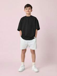 SUMWON T-shirt casual a maniche corte con grafica di , "Call My Stylist", collezione urban fashion, stampa sul retro con dettagli del numero di assistenza - nero - Visualizzare 5