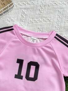 SHEIN 男婴幼儿新生儿 0-3 岁休闲运动足球服上衣 + 短裤套装，迈阿密队插肩袖运动服 - 粉色 - 查看 3