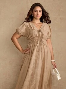 Roveilla 大码 V 领腰部褶皱 A 字形花卉拼布连衣裙 - 卡其色 - 查看 7