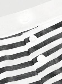 ROMWE Fairycore 大码美式黑灰条纹 BM 三扣三角短裤 - 淺灰色 - 查看 4