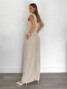 Siren Gaze 女式不对称金属扣装饰西装套装、无袖背心和阔腿裤两件套 - 杏色 - 查看 2