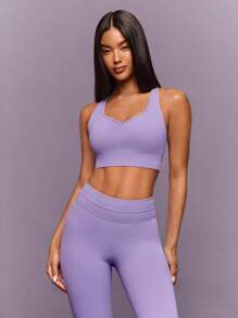 GLOWMODE خزان رياضي ذو رقبة على شكل V وظهر سباق من FeatherFit™-Sculpt، دعم متوسط للتمارين والجيم