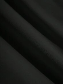 SHEIN Tween Boys 简约纯色迷你字母撞色灰色短袖 T 恤和米色工装短裤套装，休闲校园舒适时尚百搭柔软面料适合春夏季日常穿着、上学、旅行、户外运动 - 軍綠色 - 查看 10