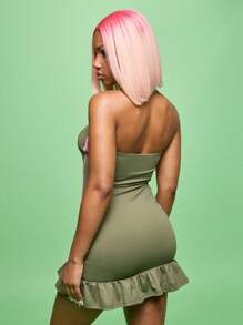 SUMWON WOMEN 风格荷叶边下摆迷你连衣裙，带有数字 92 标志，复古学院风露肩修身俱乐部夜场派对街头服饰秋冬连衣裙 - 綠色 - 查看 2