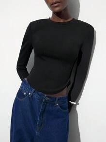 Maija Women's Black Crew Neck Long Sleeve T-Shirt, White Contrast Bowknot Backless Slim Fit Solid Color Casual Top, Early Spring, Valentine's Day Modest Going Out Tops - Black - View 4