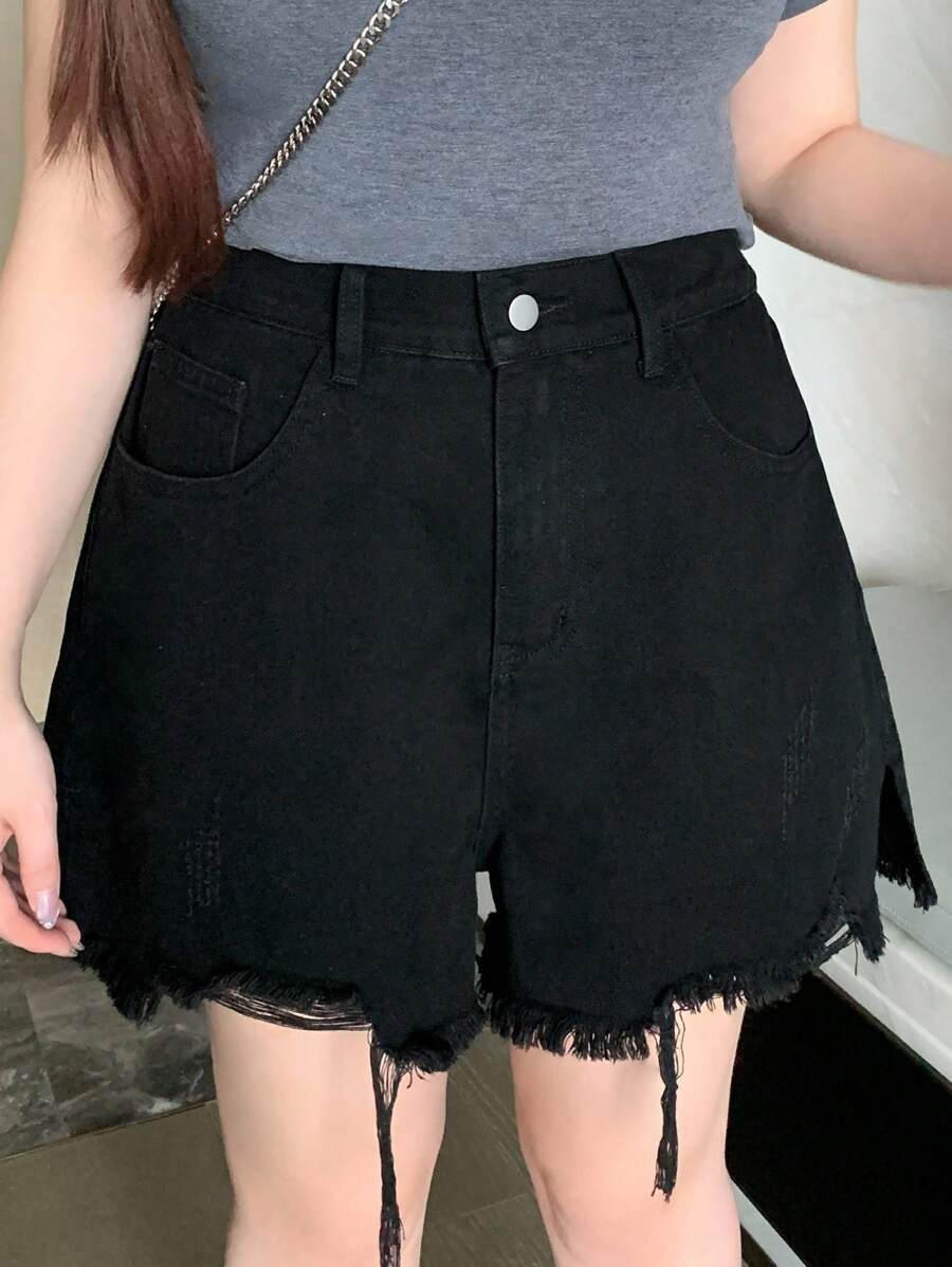 Dazy Plus 纯色牛仔不对称下摆磨边性感短裤 - 黑色 - 查看 1