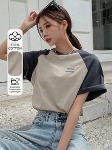 DAZY Camiseta Con Estampado De Letra Y Manga Raglán En Contraste