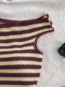 Soleia Bộ 2 chiếc áo len dệt kim sọc đỏ và trắng cổ bất đối xứng dành cho nữ mùa xuân/hè bó sát và quần short bó sát cạp siêu thấp, thích hợp cho tiệc tùng, giáng sinh, ngày lễ tình nhân, hẹn hò, bãi biển, du ngoạn, lễ hội hóa trang, lễ Phục sinh - Nhiều màu - Xem 3