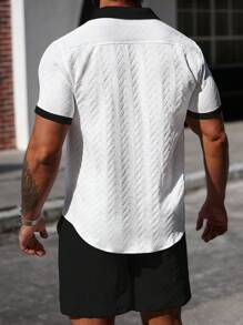 Manfinity CasualCool Bộ áo sơ mi tay ngắn và quần short vải họa tiết tương phản mùa hè dành cho nam Áo sơ mi nam mùa hè - Đen và trắng - Xem 2