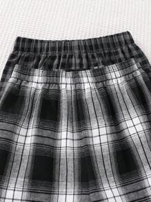 SHEIN 4 件套青少年男孩春夏睡衣套装 - 灰色和黑色简约纯色 T 恤，搭配柔软宽松的格纹裤，舒适且划算的多件套睡衣套装 - 黑色 - 查看 4