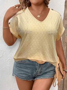 SHEIN LUNE 女式休闲 V 领短袖肩部纽扣拼色大码 T 恤，春夏 - 黃色 - 查看 3