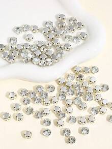 Silber + klare Steine 3mm-8mm runde Form glänzende handgefertigte Glas Nähkristall handgenähte Strass Dekorationsperlen mit flachem Rücken und Löchern, Glitzersteine Edelsteine DIY Accessoires zum Aufnähen auf Kleidung, Kleider, Taschen, Schuhe, Broschen, Ohrringe, Handwerksarbeiten