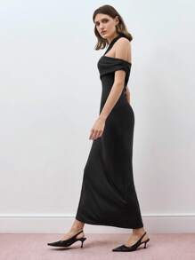 Maija Women's Solid Color Asymmetric Neck Simple Fitted Casual Dress Festival - Black - View 3