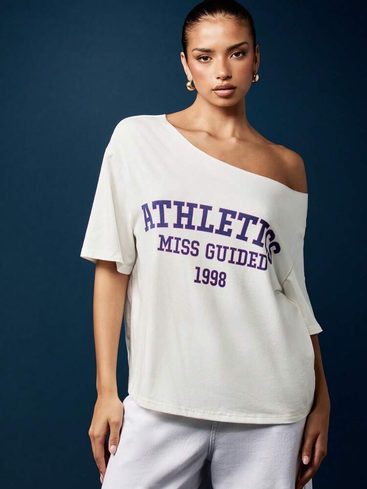 MISSGUIDED Off Shoulder Varsity Graphic Tee Loose Fit Casual Streetwear Statement Short Sleeve Jersey T-Shirt Summer Festival Weekend Fashion Top