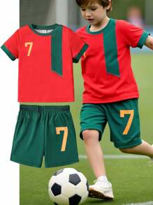 SHEIN 2 件套年轻男孩足球 7 号印花短袖圆领 T 恤和短裤套装，适合夏季户外、运动、休闲、返校 - 紅色 - 查看 3