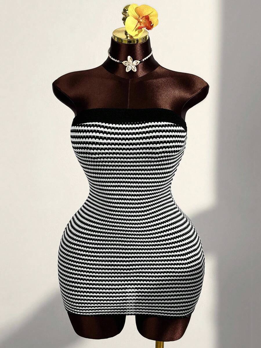 Amplova Vestido curto plus size feminino listrado texturizado com alças finas para o verão - Preto e Branco - Ver 1