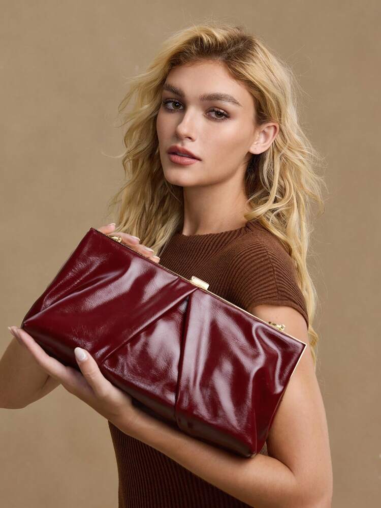 RUCHED SQUARE CLUTCHES