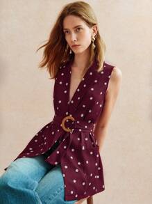 Écloséra 法式复古砖红色波点缺口翻领原创面料搭配天然木色纽扣孔装饰，打造女式轻薄无袖春夏西装外套。这款波点西装外套是职业女性的理想之选，完美融合商务与休闲风格，是办公室穿着的理想之选。 - 酒紅色 - 查看 3