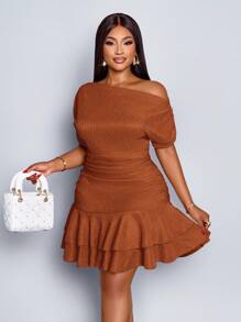SOLERSUN 女士优雅派对日间杏色针织不对称领口长袖褶皱双褶迷你连衣裙 - 鏽棕色 - 查看 3
