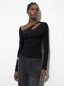 Maija Camiseta de manga larga asimétrica con cuello negro, decoración de metal hueco, ajustada, de unicolor, asimétrica, hueca, versátil, casual, sexy, adecuada para festivales de música
