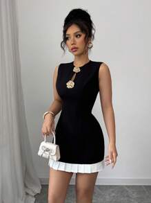 Rafferiza Women's Hollow Metal Buckle Ruffle Trim Dress - Black and White - View 5