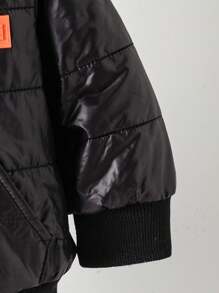 SHEIN Playful Pals 1件婴儿男童字母拼接细节泰迪绒内衬毛绒全拉链外套，冬季保暖外套，带口袋和帽子（6个月-3岁），适合户外、日常穿着、旅行，可爱男童秋冬服装，男童街头风冬季外套，男童冬季服装，男童套装，男童绗缝外套，男童冬季外套，男童外套，男童冬季大衣，男童冬季外套，男童黑色外套