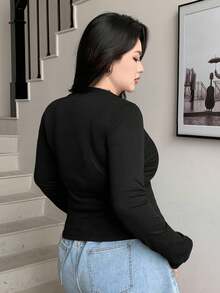 Dazy Plus Elastic Fitted Crew Neck Long Sleeve Black T-Shirt, Spring/Autumn - Black - View 2