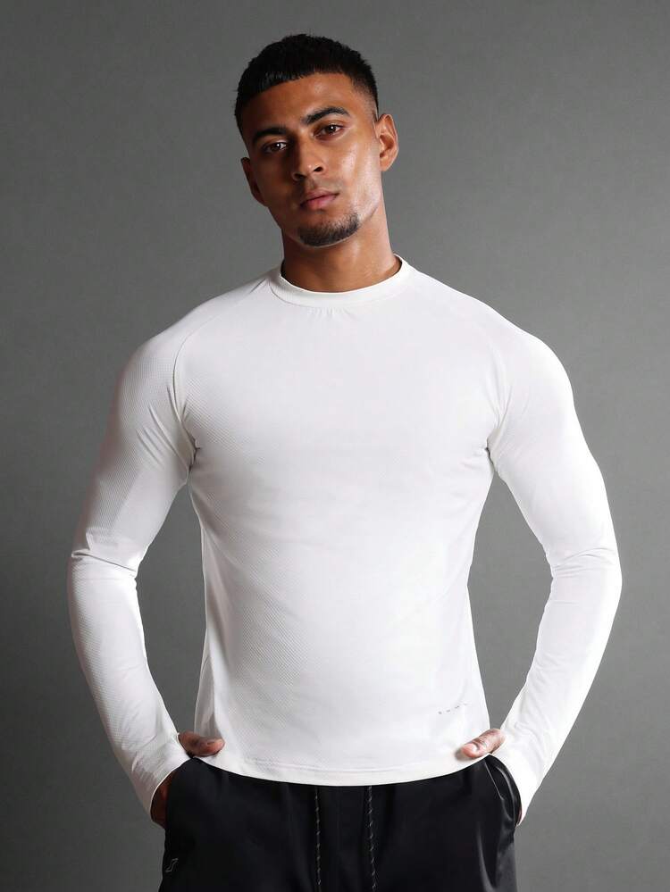 Muscle Fit Long Sleeve Tee With Thumbholes