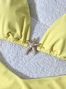 Swim Mod Conjunto de bikini de mujer con tirantes finos, unicolor y decoración metálica, sexy, para verano - Amarillo - Ver 5