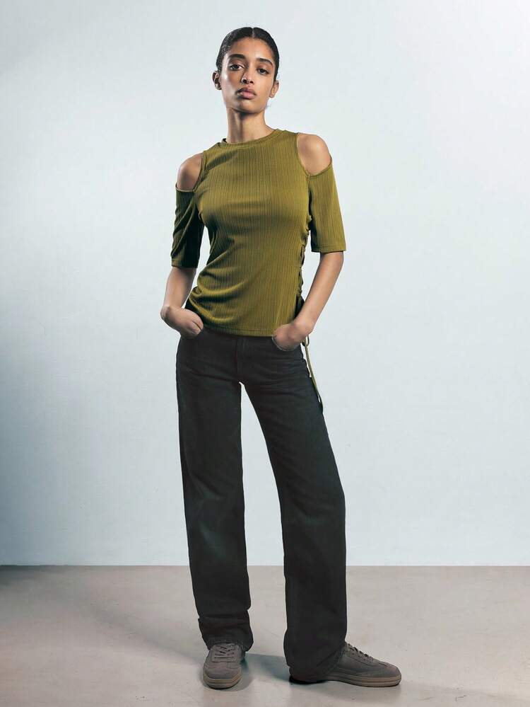 SHEIN Maija Women's Green Solid Color Exposed Shoulder Short Sleeve Side Tie Up Split Fitted Casual T-Shirt Top, Fashionable & Versatile Festival