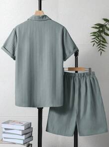2pcs/Set Teen Boy Summer Casual Solid Color Textured Short Sleeve Shirt And Shorts Set