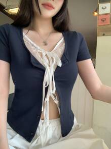 DAZY Áo khoác cardigan ren hở vai 2 trong 1 màu tương phản mùa hè dành cho nữ, cổ khoét sâu, buộc dây, buộc ren, áo crop top - Màu xanh hải quân - Xem 3