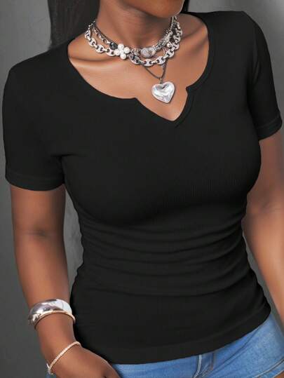 Slaydiva 2025 Summer New Casual Basic Versatile U-Neck Small V-Neck Short-Sleeved Side Pleated Slim Women T-Shirt, Daily Travel, Friends Gathering, Travel, Graduation, Brunch, Back To School, Commuting, Versatile Black Ribbed Top Black V-Neck Top Cute Black Top Black Fitted Top