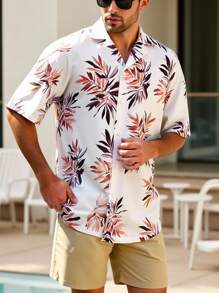 Manfinity VDAYZ Plus Size Men's Plant Print Short Sleeve Top And Solid Color Shorts Beach Outfit