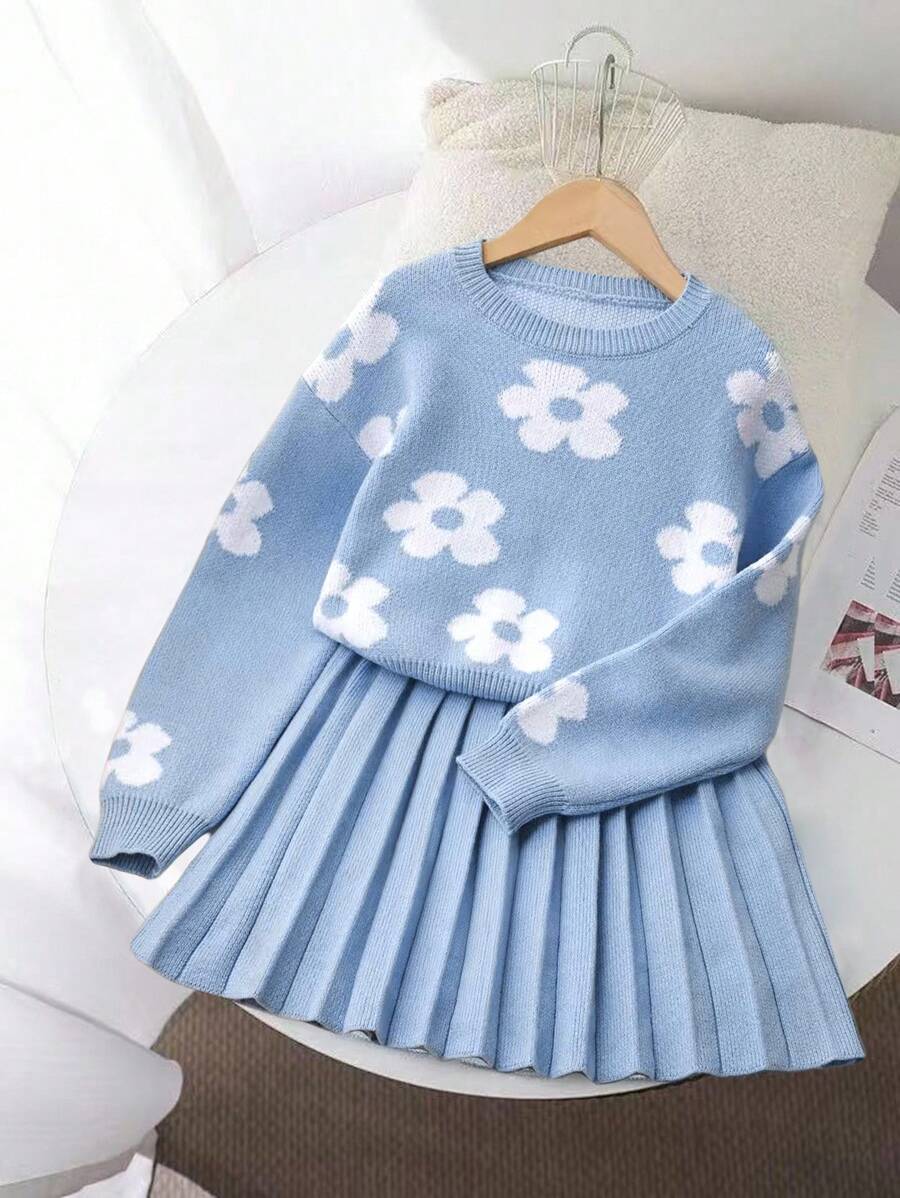 SHEIN Vintaside Kids 少女甜美百搭圆领蓝色毛衣搭配碎花百褶裙,适合居家、外出、派对、返校季等秋冬季穿着。 - 藍色 - 查看 1