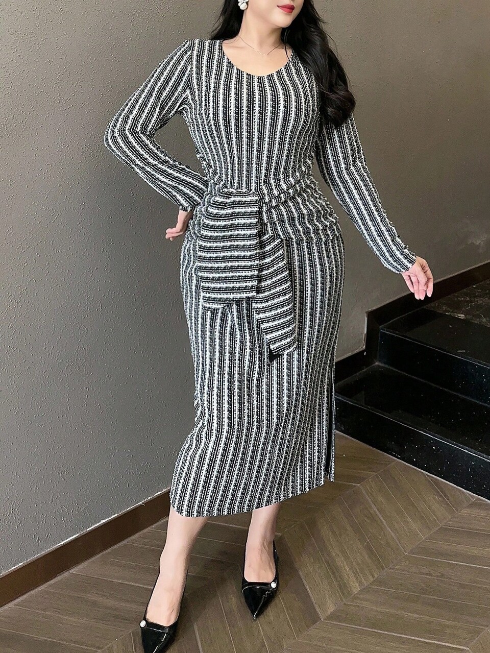 Dazy Plus V-Neck Elastic Wrap Long Sleeve Tie Waist Dress, Plus Size, Suitable For Party, Spring/Autumn