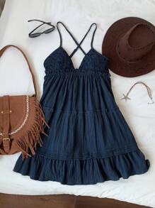 Comfortcana Vestido de tirantes corto de verano informal con estilo vacacional, de tela texturizada de unicolor, con volantes en el bajo y espalda cruzada