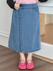 Dazy Kids 年轻女孩休闲宽松牛仔腰纽扣中长裙 - 中等水洗藍 - 查看 4