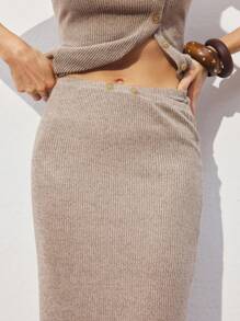 ATUI Studio 女式简约修身无袖上衣和直筒裙套装 2 件套女裙套装、商务休闲女装、女士办公室服装、秋季服装、复古风女装、背心和裙子套装、女式裙子套装、罗纹针织裙套装 - 卡其色 - 查看 6