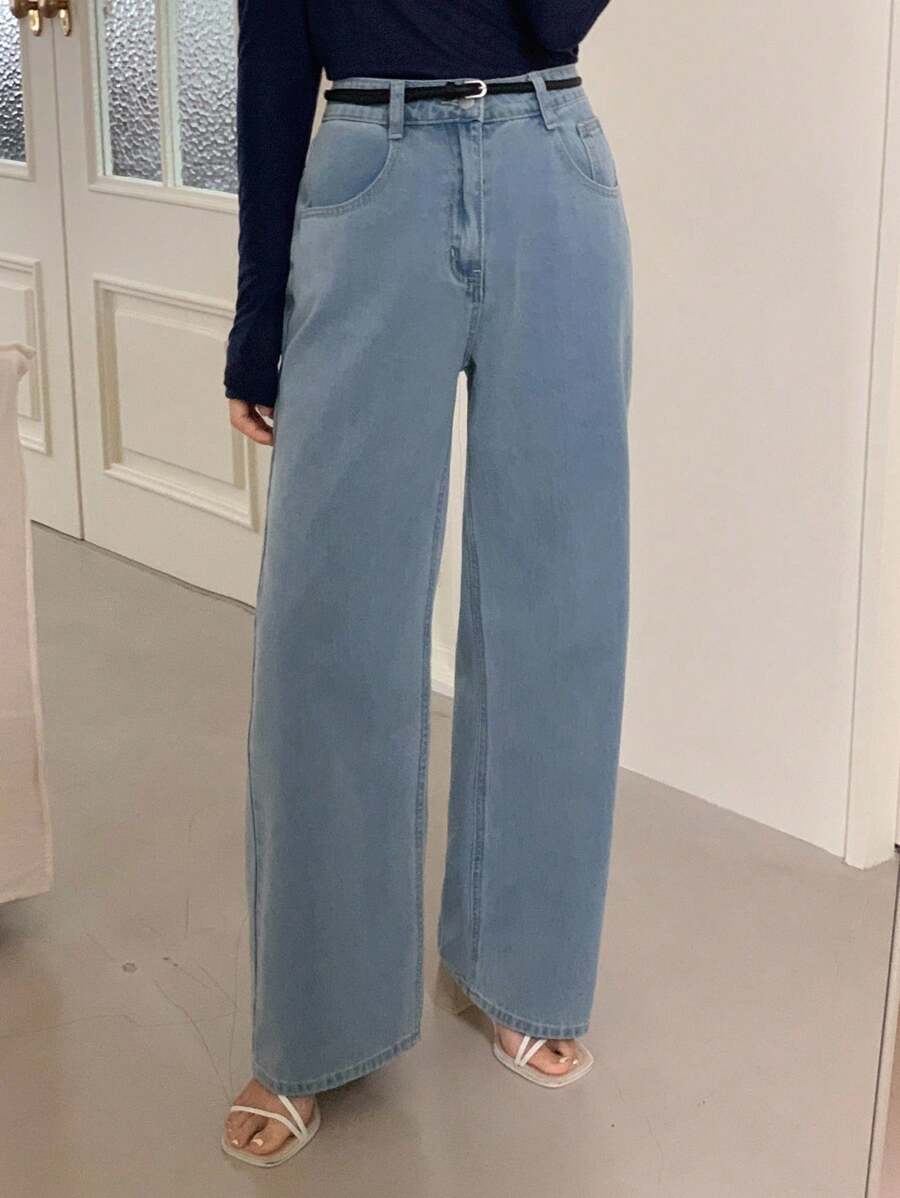 DAZY 浅色水洗蓝色直筒休闲牛仔裤，适合所有季节 - 淺色水洗藍 - 查看 1