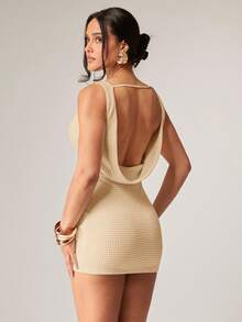 Silquee Đầm ôm sát gợi cảm hở lưng không tay cổ khoét sâu màu trơn dành cho nữ - Màu Khaki - Xem 2