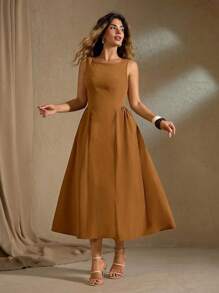 Roveilla Vestido plisado entallado de corte evasé en color liso para mujer de talla grande