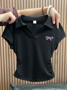 SHEIN 少女百搭黑色方形 V 领短袖 T 恤，设计师风格，夏季休闲 Polo 衫，齐腰长款，修身剪裁，干净女孩