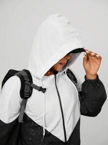 SHEIN EZwear Plus Size Women Casual Contrast Color Loose Zip Up Long Sleeve With Pockets Jacket,White And Black,Fall,Winter,Back To School,Business Casual,Office Outfits,Work,Teacher,Waterproof Fabric,Going Out Outfits,Lightweight Sport Jacket With Hood,,Suitable For Outdoor Hiking,Rainy Day Autumn