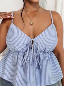 SHEIN PETITE CURVE Talla grande 2025: Top de tirantes con lazo delantero en azul - y blusas casuales tipo babydoll, usables en todas las estaciones
