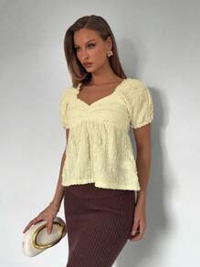 Roylia Textured Fabric T-Shirt, Short Sleeve T-Shirt, Casual T-Shirt - Yellow - View 3