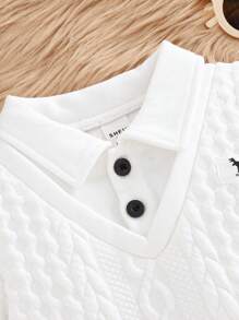 SHEIN 时尚幼儿男童春秋休闲学院风白色针织提花恐龙印花长袖 Polo 衫