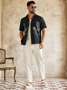 Manfinity VCAY Áo sơ mi nam tay ngắn dáng rộng, thêu họa tiết hoa dệt thường ngày, dáng rộng, vai trễ, áo sơ mi nam họa tiết hoa cài nút, áo sơ mi nam hoa hồng, áo sơ mi nam cài nút, áo sơ mi nam họa tiết hoa đen - màu đen - Xem 4