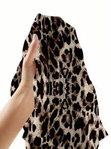 Ellevyn 褶皱不对称领短袖弹力针织纯色优雅T恤，适合女士，春夏、返校、商务休闲场合，也适合教师穿着。另有女士短袖上衣三件装可选，露肩款式。 - 彩色 - 查看 13